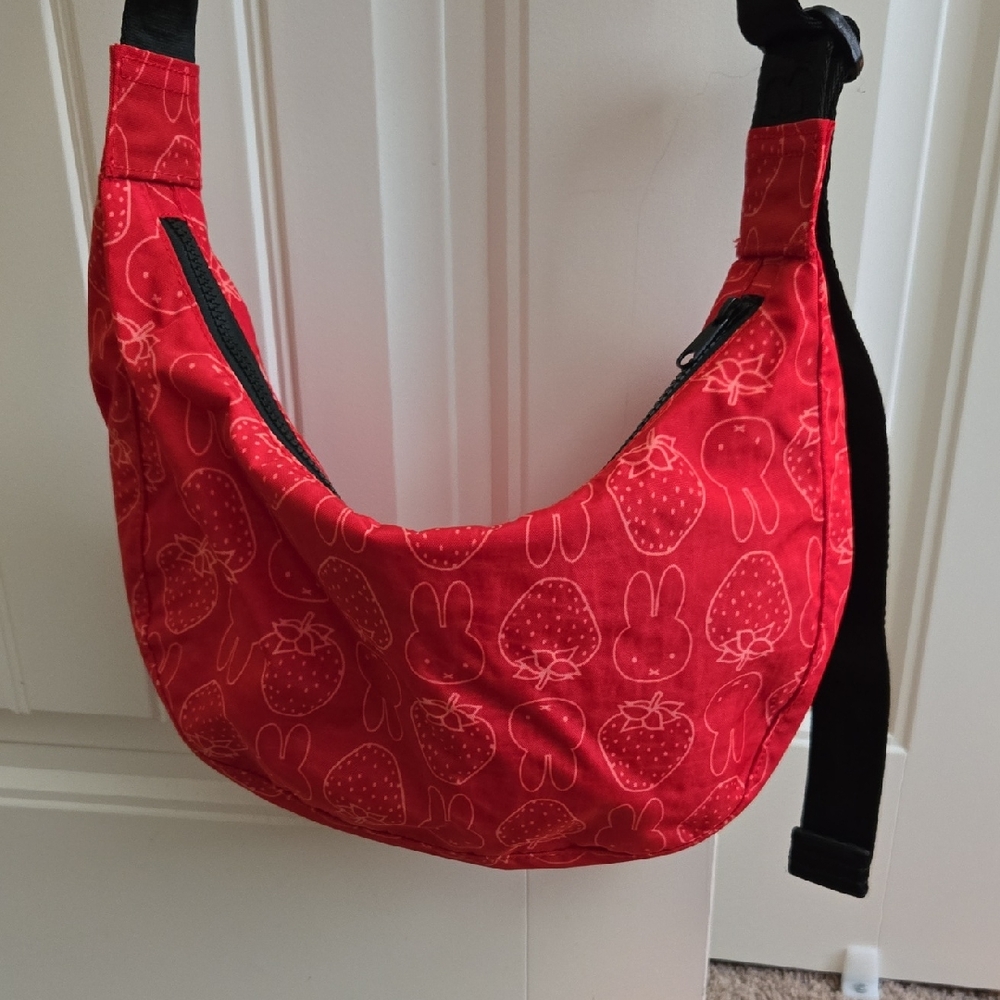 BAGGU Miffy Medium Crescent Crossbody